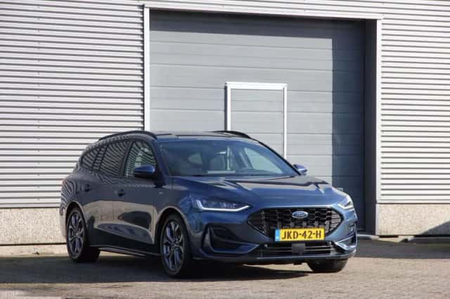 Ford Focus (2025) thumbnail 3