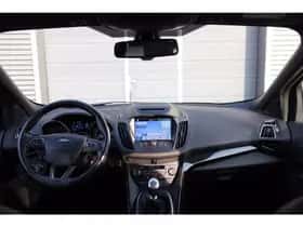 Ford Kuga (2018) thumbnail 25