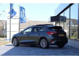 Ford Focus (2018) thumbnail 4