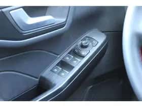 Ford Kuga (2024) thumbnail 17