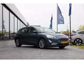 Ford Focus (2018) thumbnail 3