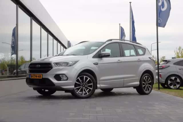 Ford Kuga (2019) thumbnail 1