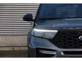 Ford Explorer (2024) thumbnail 4