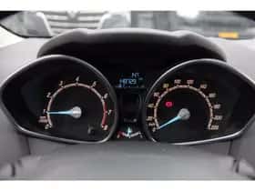 Ford Fiesta (2014) thumbnail 25