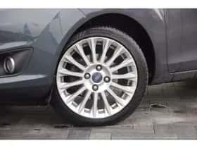 Ford Fiesta (2014) thumbnail 7