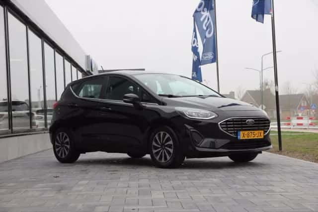 Ford Fiesta (2023) thumbnail 3