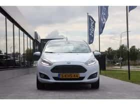 Ford Fiesta (2013) thumbnail 2
