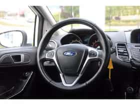 Ford Fiesta (2013) thumbnail 16