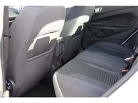 Ford Fiesta (2013) thumbnail 17