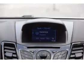 Ford Fiesta (2013) thumbnail 17