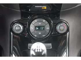 Ford Fiesta (2013) thumbnail 19