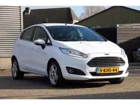 Ford Fiesta (2013) thumbnail 3