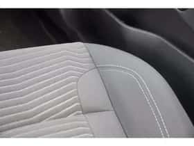 Ford Fiesta (2013) thumbnail 21