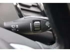Ford Fiesta (2013) thumbnail 27