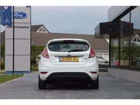 Ford Fiesta (2013) thumbnail 5