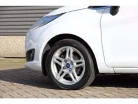 Ford Fiesta (2013) thumbnail 7
