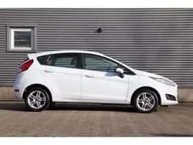 Ford Fiesta (2013) thumbnail 8