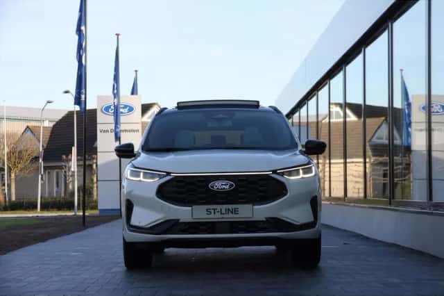 Ford Kuga (2026) thumbnail 2
