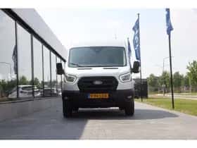 Ford Transit (2024) thumbnail 2