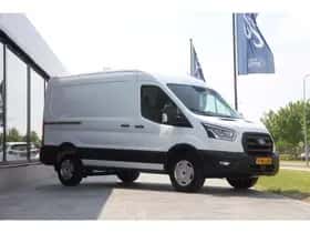 Ford Transit (2024) thumbnail 3