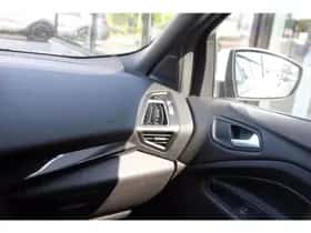 Ford Kuga (2019) thumbnail 21