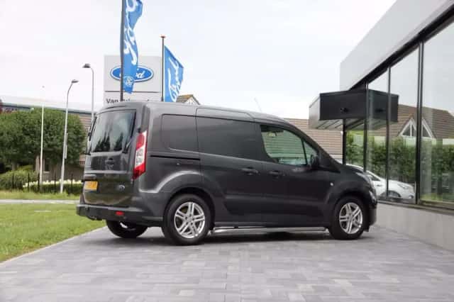 Ford Transit (2019) thumbnail 4