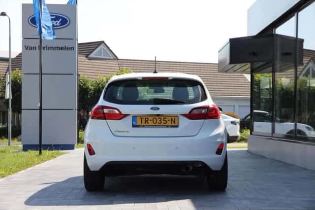 Ford Fiesta (2018) thumbnail 5