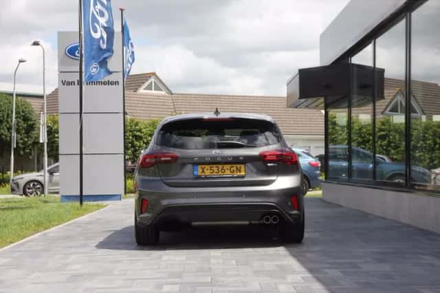 Ford Focus (2022) thumbnail 5