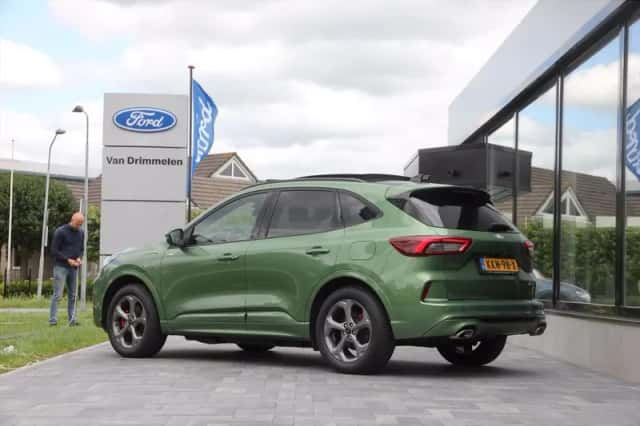 Ford Kuga (2024) thumbnail 6