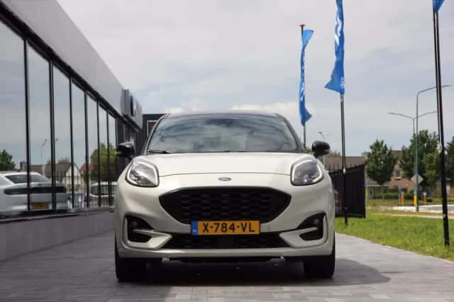 Ford Puma (2021) thumbnail 2