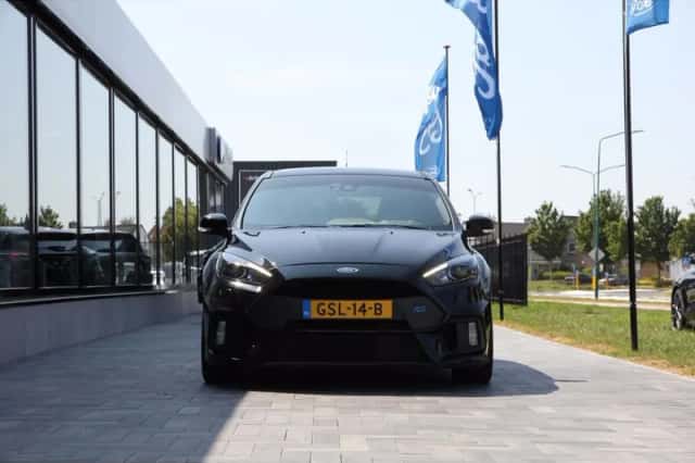 Ford Focus (2017) thumbnail 2