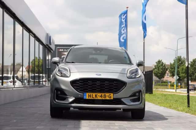 Ford Puma (2023) thumbnail 2