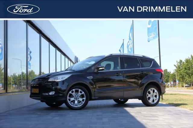 Ford Kuga (2013) thumbnail 1