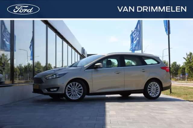 Ford Focus (2017) thumbnail 1