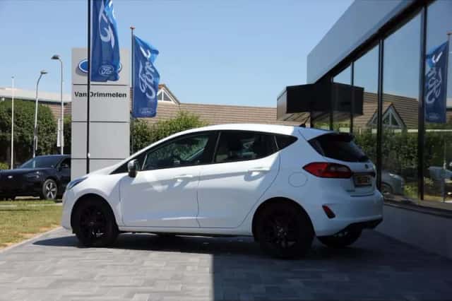 Ford Fiesta (2017) thumbnail 6