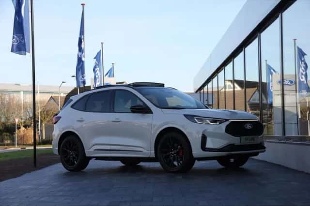 Ford Kuga (2026) thumbnail 3