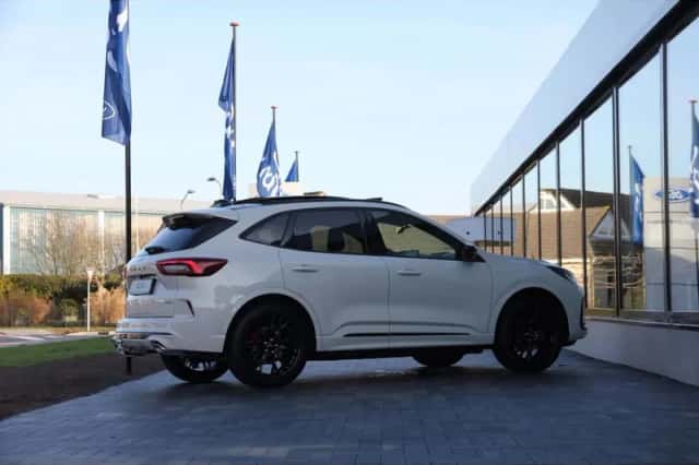 Ford Kuga (2026) thumbnail 4