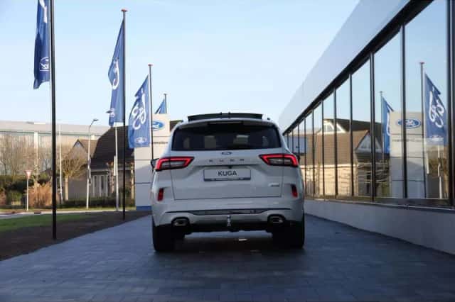 Ford Kuga (2026) thumbnail 5