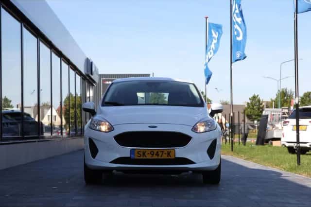 Ford Fiesta (2018) thumbnail 2