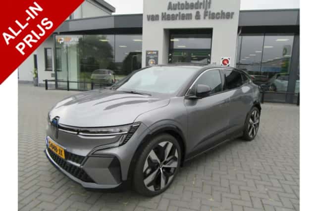 Renault Megane-e-tech (2022) thumbnail 1