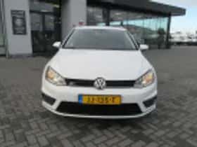 Volkswagen Golf (2016) thumbnail 42
