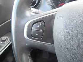 Renault Captur (2017) thumbnail 24