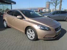Volvo V40 (2012) thumbnail 2