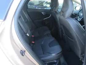 Volvo V40 (2012) thumbnail 27