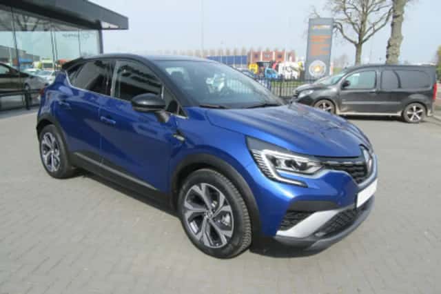 Renault Captur (2021) thumbnail 2