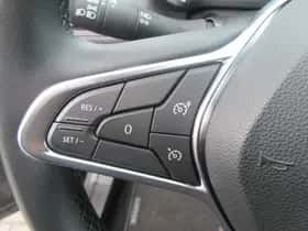 Renault Captur (2021) thumbnail 24