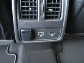 Renault Captur thumbnail 33