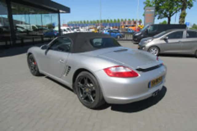 Porsche Boxster (2005) thumbnail 4