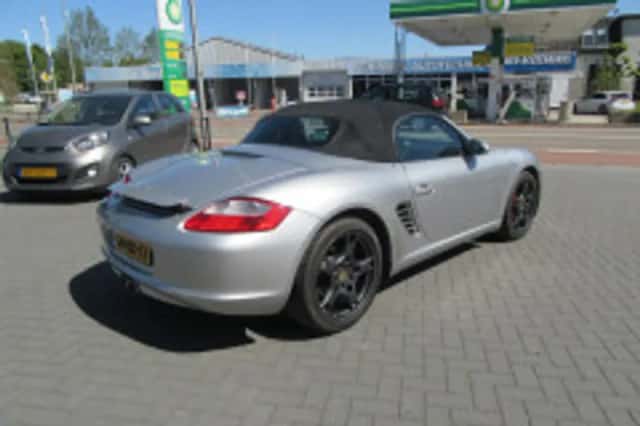 Porsche Boxster (2005) thumbnail 5