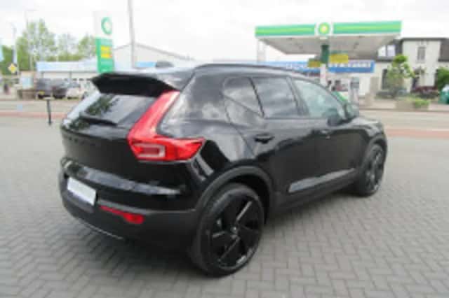 Volvo EX40 (2026) thumbnail 4